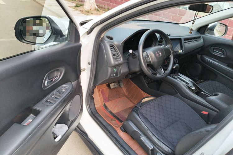 Used Honda Vezel 2015 1.5L CVT two-wheel drive Comfort trim
