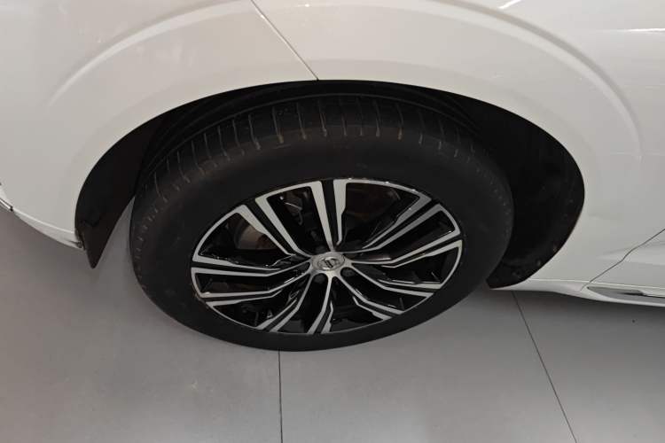 Used Volvo XC60 2022 B5 4x4 Smart Luxury Edition
