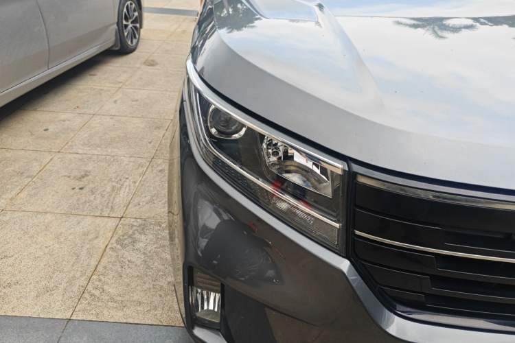 Used Wuling Zhengcheng  Right Front Headlight