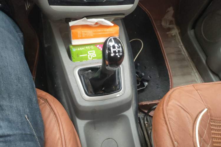 Used BAIC Weiwang M20 2015 1.2L economy version A122