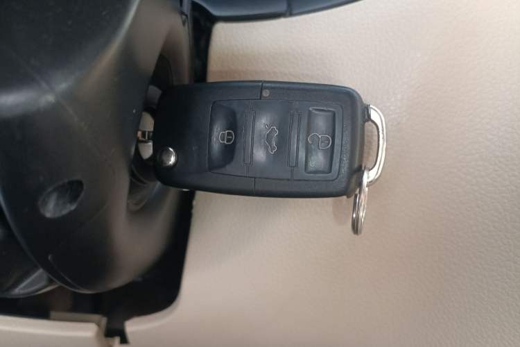 Used Volkswagen Bora 2008 1.6L Manual Fashion Model
