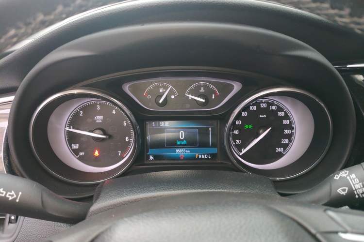 Used Buick Envision 2018 20T Two-Wheel Drive Luxury Model
