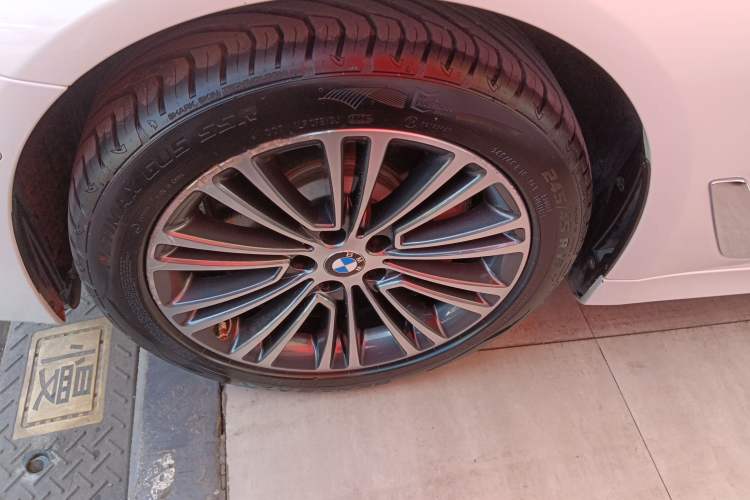 Used BMW 5 Series 2018 Facelifted 530Li Luxury Edition Premium Package