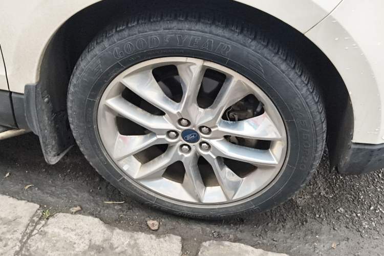 Used Ford Edge 2016 EcoBoost 245 Four-Wheel Drive Titanium 7-Seater