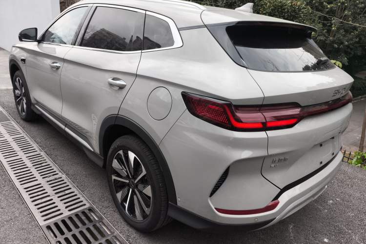 Used BYD Song PLUS New Energy 2025 EV Smart Drive Edition 605km Flagship Model
