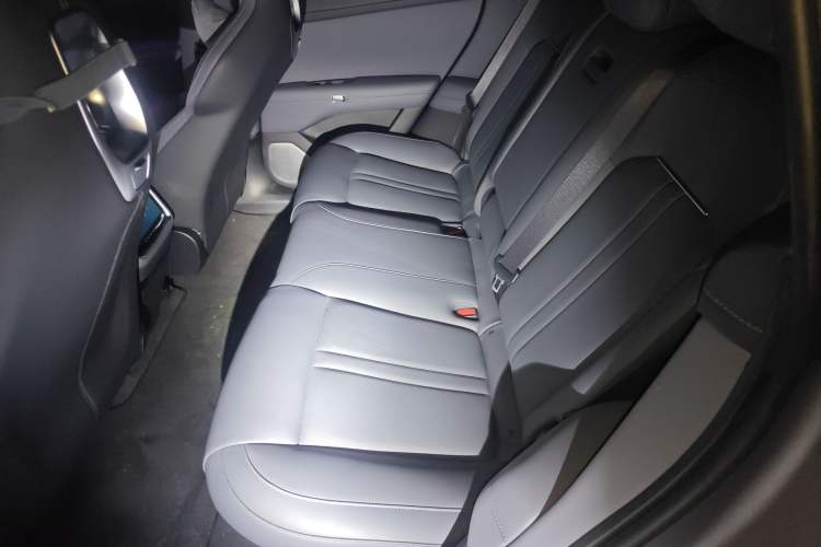 Used Xiaomi Auto YU7 2025 Ultra-Long Range All-Wheel Drive Pro Version