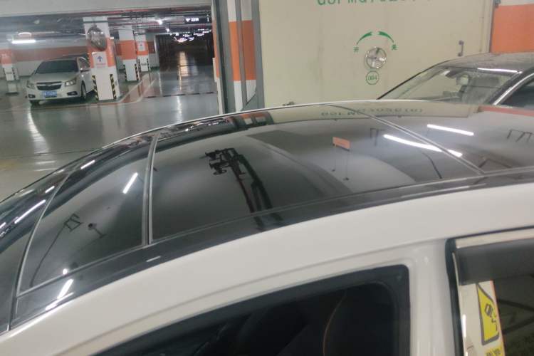 Used Hyundai Sonata 2015 1.6T DLX Prestige Model Roof