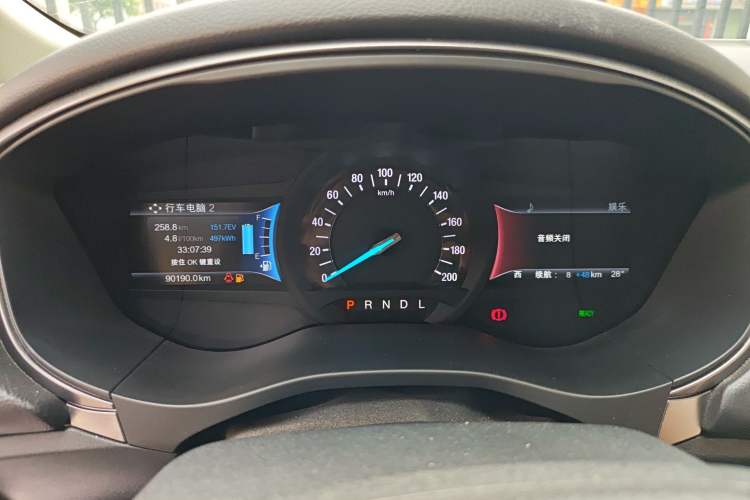 Used Ford Mondeo New Energy 2018 2.0 PHEV ZhiShang Trim Odometer Close Up