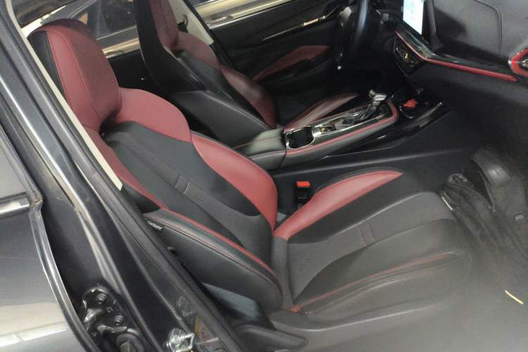 Used CHANGAN OSHAN X5 2021 1.5T DCT Prestige Edition Right Front Seat