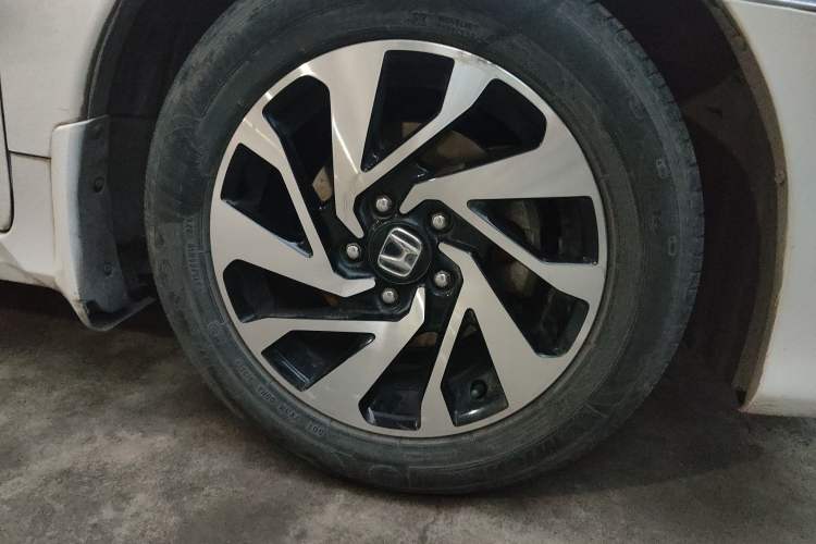 Used Honda Civic 2016 220TURBO CVT Luxury Edition