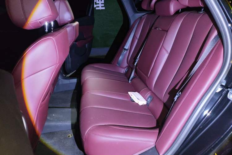 Used Buick LaCrosse 2026 Model 28T Platinum Edition Left Rear Seat