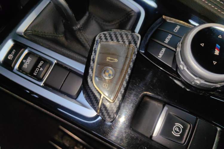 Used BMW 1 Series 2020 125i Leading Model M Sport Package Vehicle Key