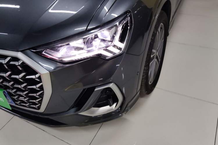 Used Audi Q3 2024 40 TFSI Fashion Dynamic Model Left Front Headlight