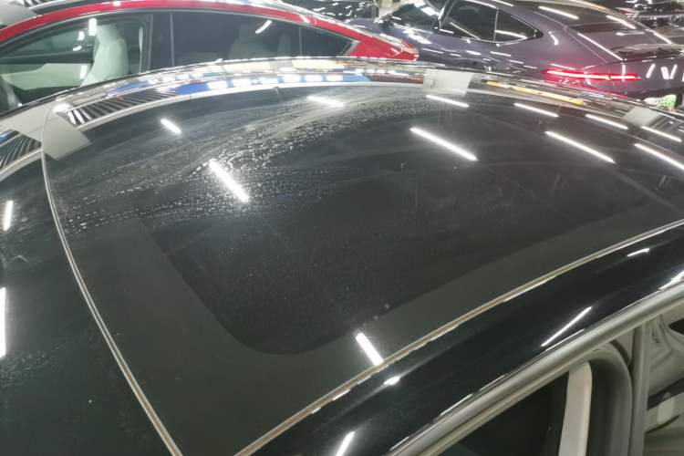 Used Tesla Model Y 2025 Rear-Wheel-Drive Version