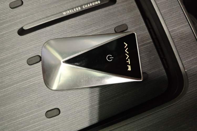 Used Avatr 12 2025 Updated Ultra All-Electric Four-Wheel Drive Vehicle Key