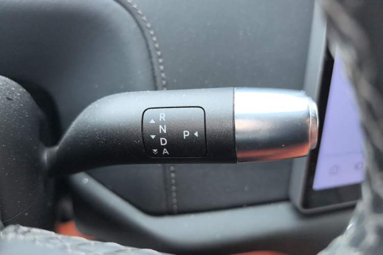 Used Li Auto L8 2023 Max model Gear Lever