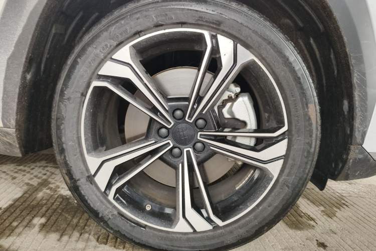 Used Geely Galaxy L7 2024 1.5T 115 km PLUS Dragon Edition
