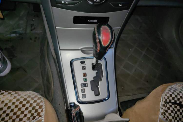 Used Toyota Corolla 2008 1.8L Automatic GL-i Sunroof Special Edition Gear Lever