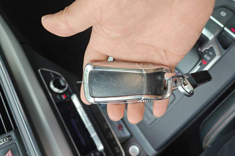 Used Audi Q5L 2020 40 TFSI Prestige Edition Vehicle Key