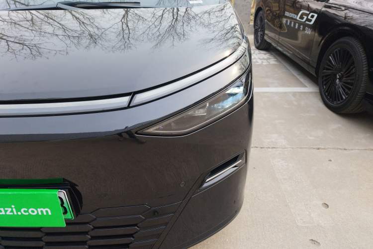 Used XPeng X9 2025 740 Ultra-Long Range Max