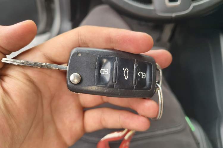 Used Volkswagen Sagitar 2014 1.4TSI Automatic Luxury Model Vehicle Key