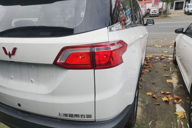 Used Wuling Hongguang S3 2019 1.5L Manual Comfort Model China VI Standard