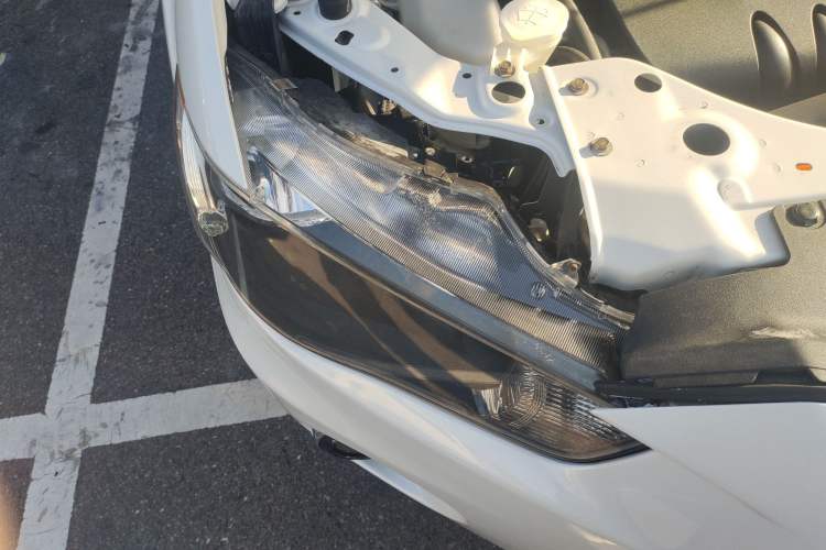 Used Mitsubishi Outlander 2012 Kicks 2.0 Sport Navigation Edition