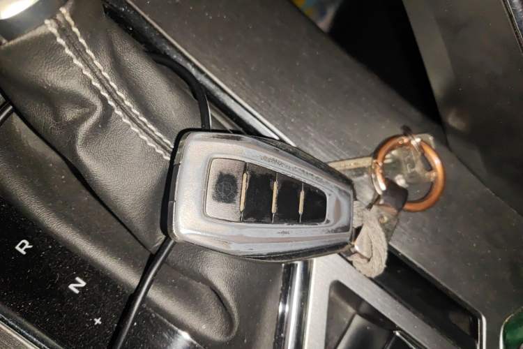 Used Geely Auto Coolray 2020 PRO 240T DCT Hunter Vehicle Key