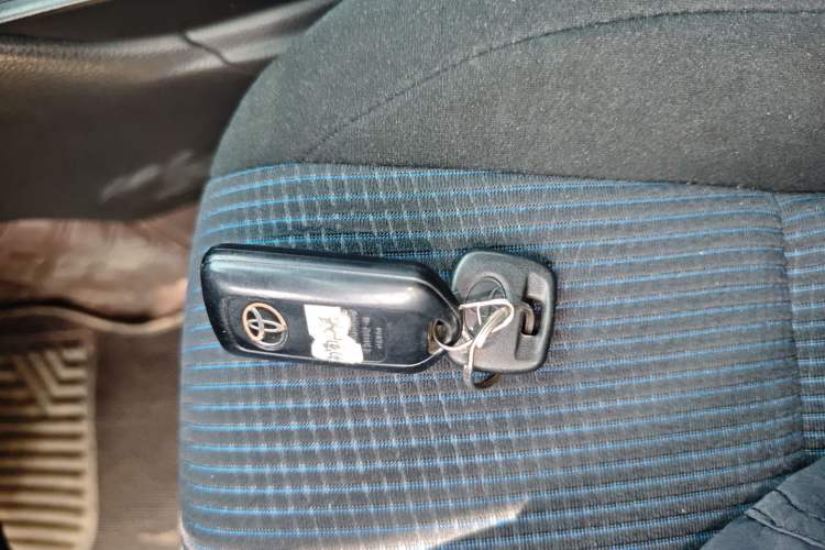 Used Toyota YARiS L Zhi Xuan 2016 Revised 1.5E CVT Charming Edition
