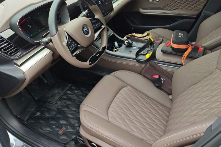 Used BYD Han 2023 DM-i Champion Edition 121KM Prestige Model