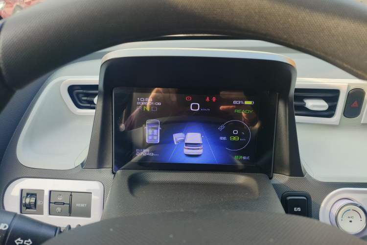 Used Wuling Hongguang MINIEV 2021 Macaron Fashion Edition Lithium-Ion Battery
