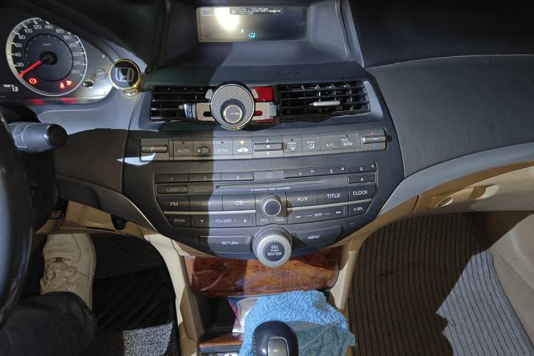Used Honda Accord 2011 2.4L EX Audio And AC Panel