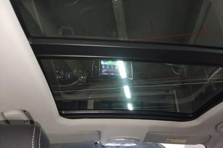 Used Zotye SR7 2016 1.5T CVT Cube Heart Edition China V Standard