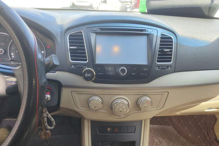 Used Roewe 350 2014 1.5L Manual Xunchi Edition
