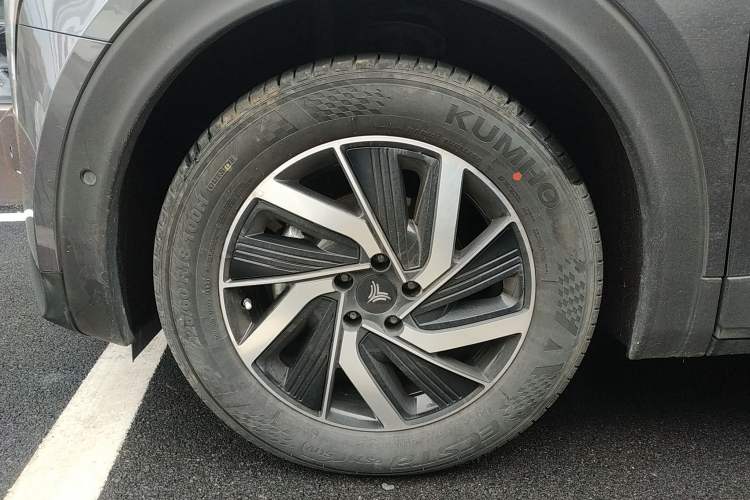 Used NETA U 2022 NETA U-Ⅱ 500 Industry Edition Left Front Wheel Hub