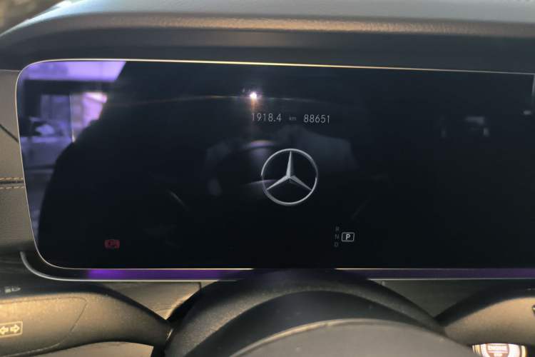 Used Mercedes-Benz E-Class 2022 Revised Version E 300 L Sporty and Stylish Edition
