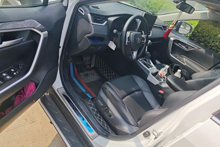 Used Toyota Wildlander 2020 2.0L CVT Two-Wheel Drive Luxury Edition