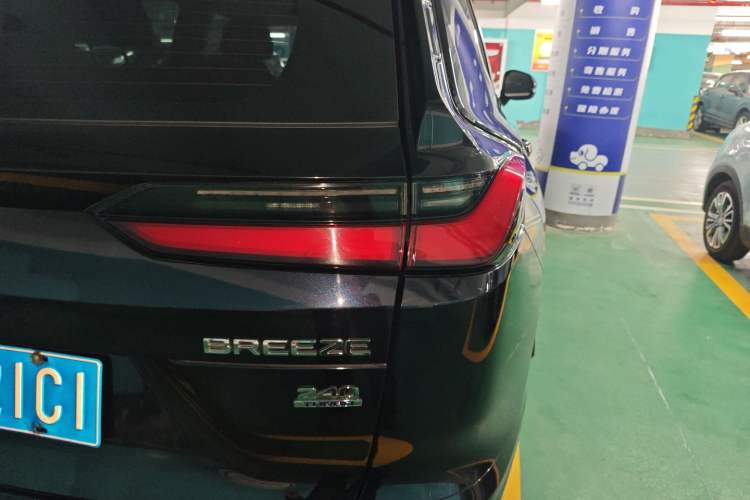 Used Honda Breeze 2023 240TURBO Two-Wheel Drive Elite Edition 5 Seats Right Rear Taillight