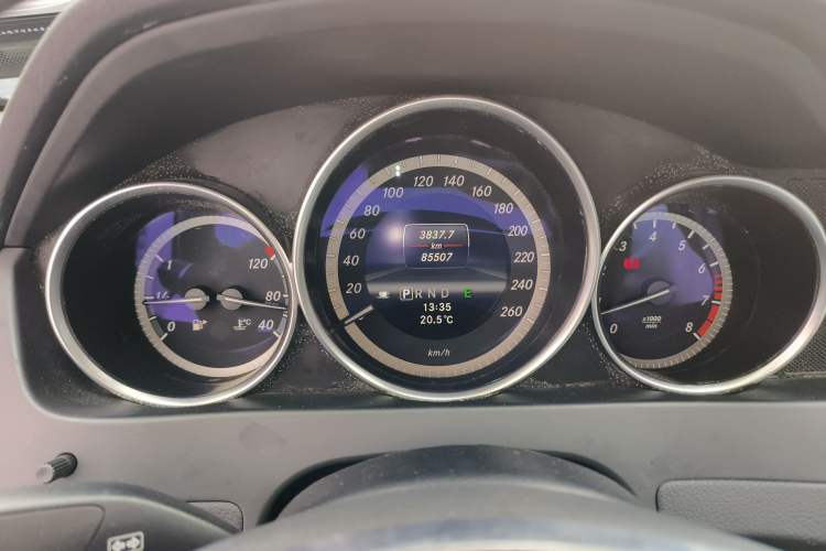 Used Mercedes-Benz C-Class 2010 C 180K Classic model
