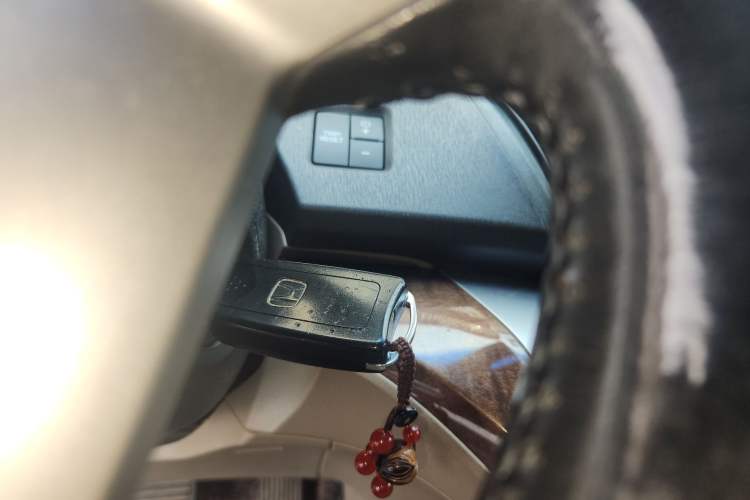 Used Honda Odyssey 2013 2.4L Luxury Edition Vehicle Key