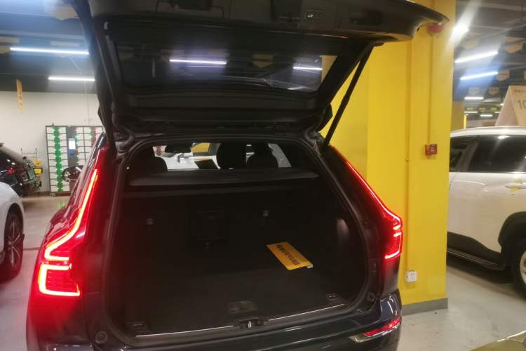 Used Volvo XC60 2021 T5 4x4 Smart Luxury Edition