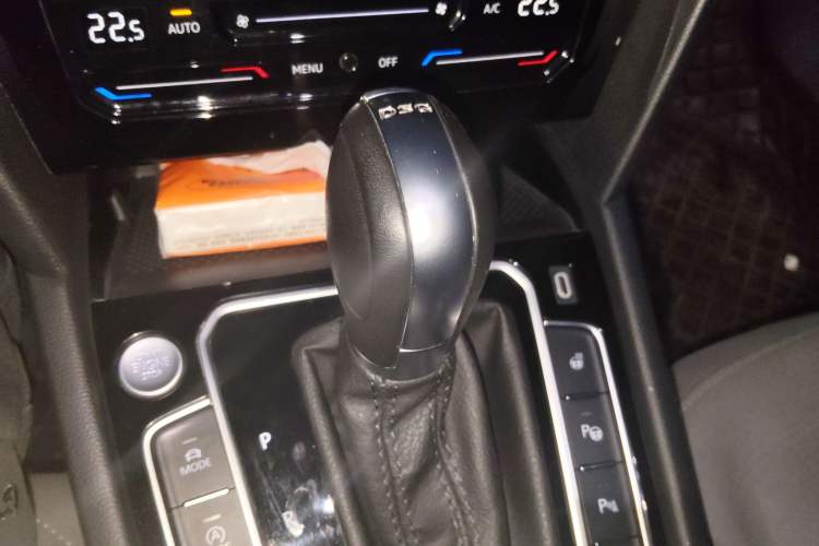 Used Volkswagen Magotan 2023 2 Million Units Limited Edition 330TSI DSG Leading Version