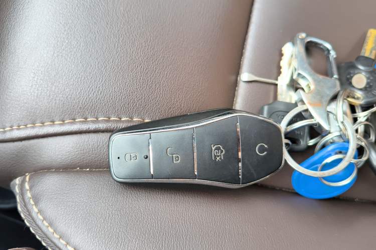 Used BYD Song MAX New Energy 2022 DM-i 105KM Flagship Model Vehicle Key