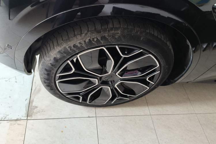 Used Avatr 11 2023 Harmony 116° Four-Wheel Drive Version