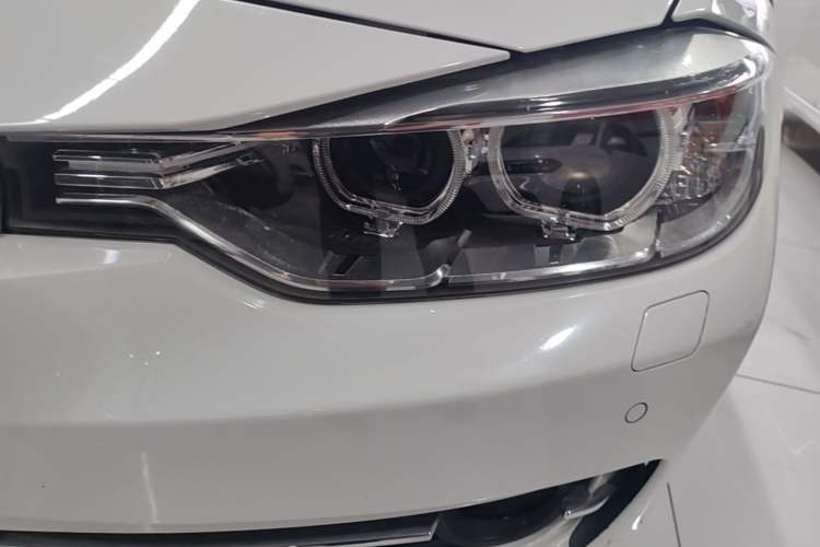 Used BMW 3 Series 2015 316Li Fashion Model
