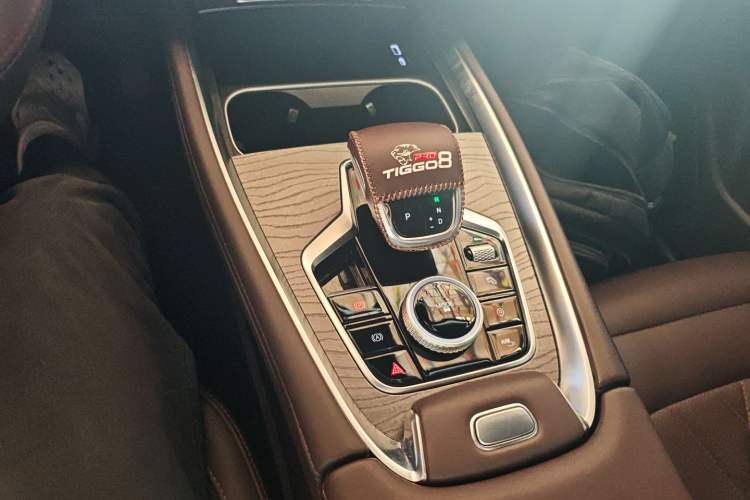 Used Chery Tiggo 8 PRO 2024 Champion Edition 290T Two-Wheel Drive Peak Version 7 Seats