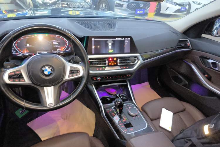 Used BMW 3 Series 2022 325Li M Sport Package Audio And AC Panel