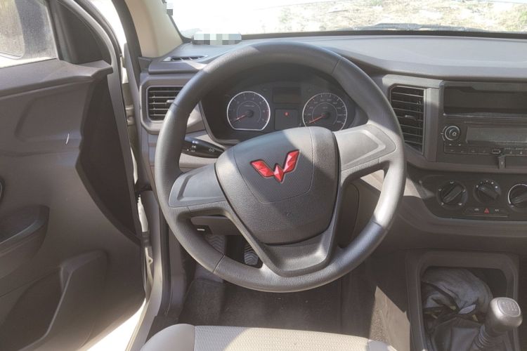 Used Wuling Hongguang V 2022 1.5L Jingqu Edition Electric-Assist LAR
