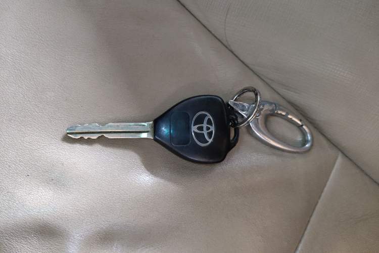 Used Toyota Reiz 2012 2.5V Fengdu Elite Stylish Edition Vehicle Key