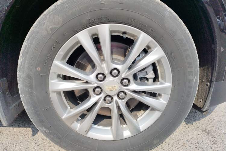 Used Cadillac XT5 2021 2.0T Two-Wheel Drive Luxury Version